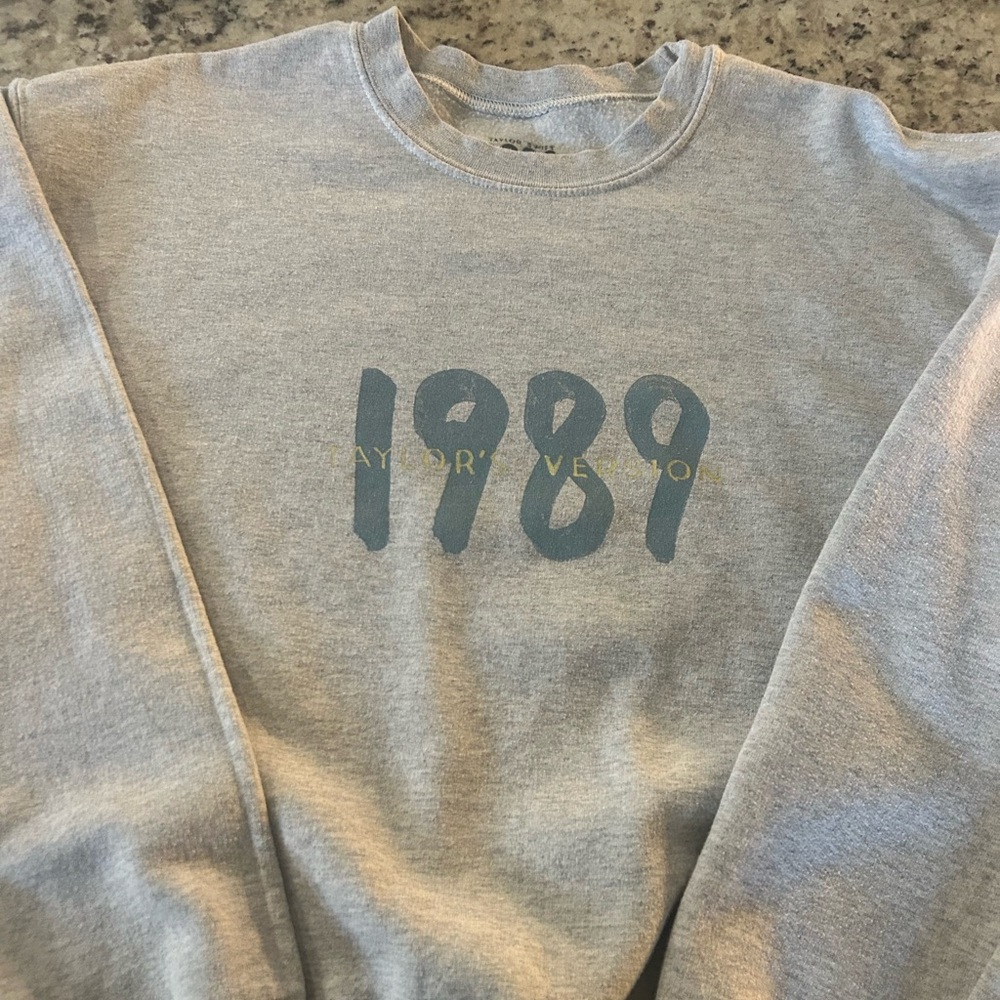 1989 (Taylor’s Version) Spotify Crewneck
